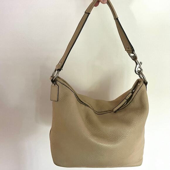COACH Beige Leather Shoulder Bag - Picture 1 of 8